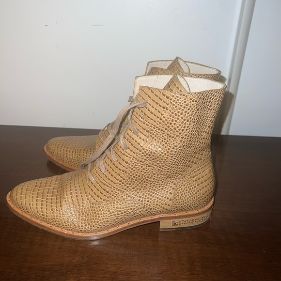 Freda Salvador croc embossed tan boots - Picture 3 of 5